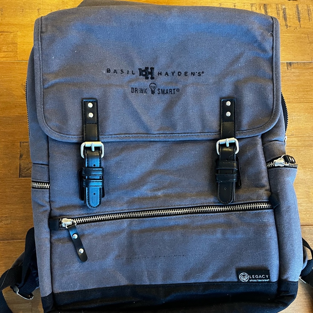 Insulated Picnic Backpack Cooler 3 Wine Bottle Grey Gray Black Basil Hayden